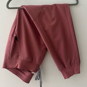 FIGS Mauve Zamora - Petite Jogger Scrub Pants